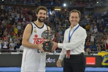 El Real Madrid campeón de la Supercopa. Llull fue el MVP.