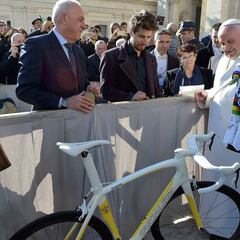 El Papa Francisco subasta la bici que le regaló Peter Sagan