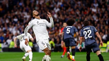 Bellingham se lamenta en un lance del partido frente al Rayo Vallecano.