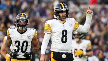 BALTIMORE, MARYLAND - DECEMBER 07: Aaron Rodgers #8 of the Pittsburgh Steelers reacts during the fourth quarter against the Baltimore Ravens at M&T Bank Stadium on December 07, 2025 in Baltimore, Maryland. Scott Taetsch/Getty Images/AFP (Photo by Scott Taetsch / GETTY IMAGES NORTH AMERICA / Getty Images via AFP)
