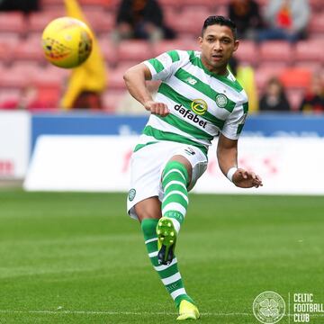 Tras su paso por el fútbol de Arabia, el zaguero debutó en la Copa de la Liga con triunfo ante Partick Thistle