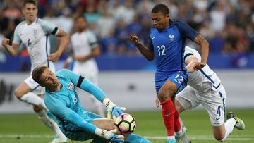 Mbapp&eacute; ante Inglaterra.