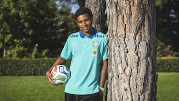 Rodrygo is training with the Brazil squad in Seoul, where he is reunited with Ancelotti, a coach he’ll be grateful to for life, he tells ‘AS’.