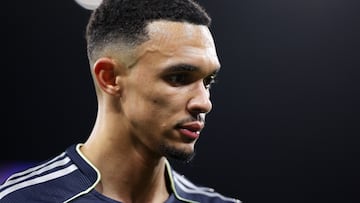 The former England player analyzed Alexander-Arnold’s absence from the England squad for upcoming friendlies against Uruguay and Japan.