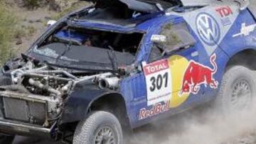 <b>MAL DÍA</b>. El piloto madrileño cedió el liderato de la prueba en el primer día de dunas.