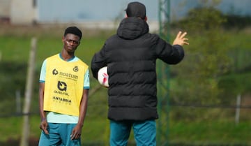 José Alberto valora positivamente la aportación de los jugadores en Copa del Rey, entre ellos de Suleiman Camara.