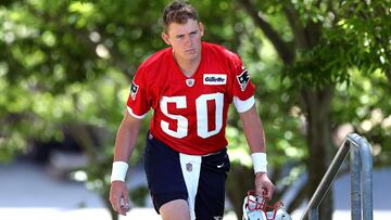 Jones fue reclutado en la primera ronda del Draft 2021 y se convirtió en el primer QB en llegar a los Patriots por esta vía desde Drew Bledsoe.