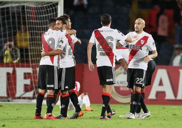 Santa Fe queda con 4 puntos y River es lider con 11 unidades.