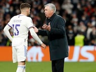 Fede Valverde y Carlo Ancelotti.