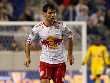 Otro mexicano de talla mundial que aterrizó en la MLS fue el exdefensor de los New York Red Bulls. Anteriormente, Rafa había defendido los colores del FC Barcelona.