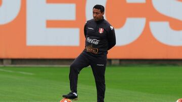 Nolberto Solano, candidato a seleccionador de Panam&aacute;