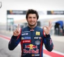 Carlos Sainz Jr. se defiende de la fiebre en el primer día de test