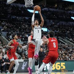 Wembanyama solo sabe hacer historia