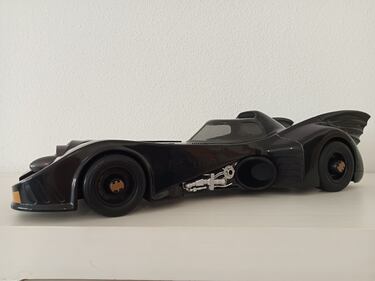 Batman Batmóvil McFarlane Toys