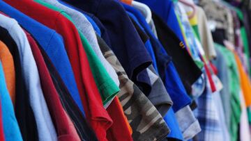 Compra una chaqueta de segunda mano por menos de un desayuno en España y descubre la marca de moda que se ocultaba