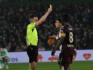 Amarilla de González Esteban a Gustavo Puerta.