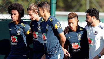 Selección de Brasil se recupera y se prepara para el viaje a Salvador.