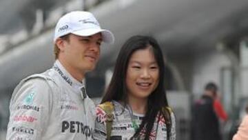 <b>SONRISA. </b>Rosberg, solicitado por fans las chinas, estaba exultante.