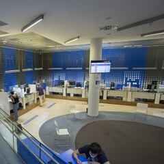 ¿Cuáles son las multas de Hacienda por no declarar ingresos en la Renta y de cuánto es la sanción?