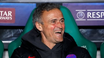 Paris Saint-Germain's Spanish headcoach Luis Enrique laughs before the UEFA Champions League league phase day 7 football match between Sporting CP and Paris Saint Germain at Jose Alvalade stadium in Lisbon on January 20, 2026. (Photo by FILIPE AMORIM / AFP)