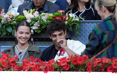 La pareja ha hecho pública su relación en 2025, oficializándola tras meses de rumores y compartiendo momentos felices, incluyendo viajes y actividades deportivas.