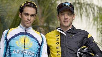 Alberto Contador, junto a Lance Armstrong, en el Tour de Francia 2009.