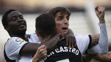 celebracion gol 1-0, Ruben Castro,  Alejandro Neskes,  Mo Dauda FC Cartagena v Burgos CF, 2 division, Liga SmartBank, Jornada 17, Estadio Cartagonova, Cartagena, 21/11/2021,