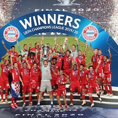 La celebración del sexto trofeo del Bayern en imágenes