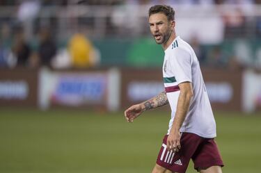 Esta temporada no ha sido fácil para Miguel Layún. Después de un semestre donde tuvo casi nula actividad con el Porto llegó al Sevilla donde ha visto más minutos, pero sus actuaciones han sido objetos de crítica por parte de la prensa española.