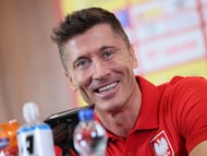 Warsaw (Poland), 23/03/2026.- Captain of the Polish national soccer team Robert Lewandowski attends a press conference in Warsaw, Poland, 23 March 2026. Poland will face Albania in the FIFA World Cup European qualifiers play-off match on 26 March in Warsaw. (Mundial de Fútbol, Polonia, Varsovia) EFE/EPA/Leszek Szymanski POLAND OUT