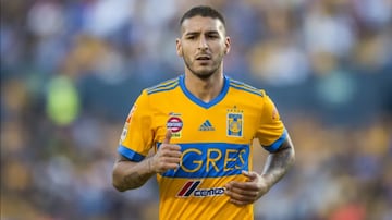 Ismael Sosa con Tigres.