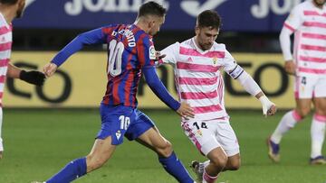 Exp&oacute;sto ante Jimmy Su&aacute;rez en Eibar.