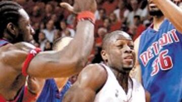 <b>PRECIPITADO. </b>Wade, brillante en el playoff, naufragó ante Detroit.