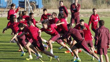 El Atlético afina la puntería con Gil Marín de espectador