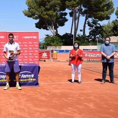 Carlos Alcaraz conquista la Liga Mapfre Valor en Villena