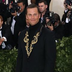 Tom Brady welcomes two new additions to his family