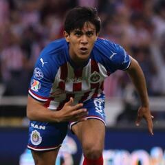 Macías y Vega se defienden de escándalo antes de publicarse