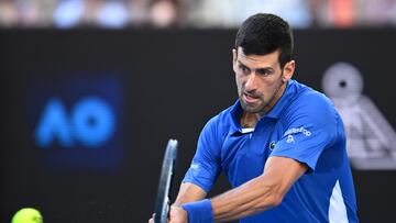 Novak Djokovic, en la exhibición del jueves en Melbourne.