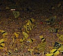 ¿Cuánta gente cabe en el ‘Muro Amarillo’ del Signal Iduna Park? Los aficionados más fieles del Dortmund
