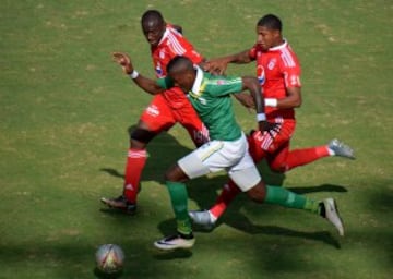 Después de cinco temporadas en la B, regresa a la primera división.