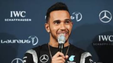 El piloto brit¨¢nico, Lewis Hamilton, durante los Premios Laureus.