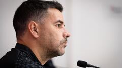 GIRONA, 09/12/2023.- El entrenador del Girona, Míchel Sánchez, ofrece una rueda de prensa después del entrenamiento del equipo este sábado en el centro de entrenamiento La Viña de Girona.  El Girona se enfrenta mañana al FC Barcelona en un partido de LaLiga. EFE/David Borrat
