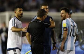 Messi tuvo un incidente con el árbitro Sandro Ricci del encuentro de clasificación para el Mundial 2018 ante Chile que le costó una sanción de 4 partidos (con posible rebaja). 
