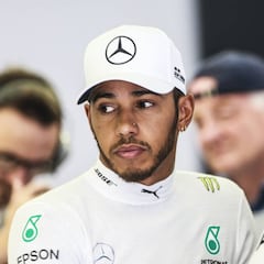 Hamilton hit with five-place Bahrain grid penalty