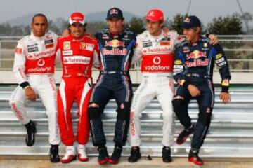 Jenson Button con Lewis Hamilton, Fernando Alonso, Mark Webber y Sebastian Vettel en el GP de Corea en 2010.