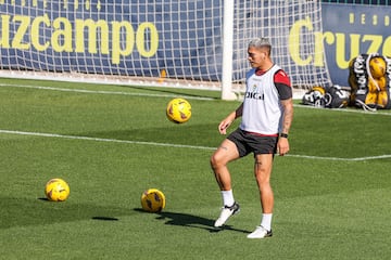 Brian Ocampo en un entrenamiento en la Ciudad Deportiva Bahía de Cádiz.