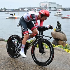 Pogacar pega el primer golpe