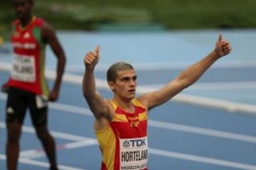 El atleta español, Bruno Hortelano (c) durante la semifinal de 200 metros masculina en la que ha terminado con un quinto puesto en su serie y una marca de 20.55 hoy durante los Mundiales de Atletismo de Moscú 2013