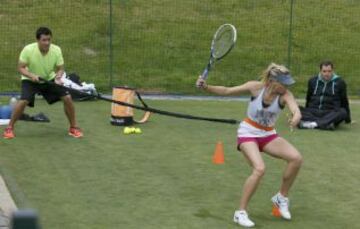 Imágenes del entrenamiento de Sharapova en Wimbledon