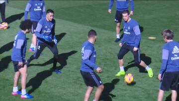 Casemiro le hace un caño a Cristiano...¿Quién lo celebra?